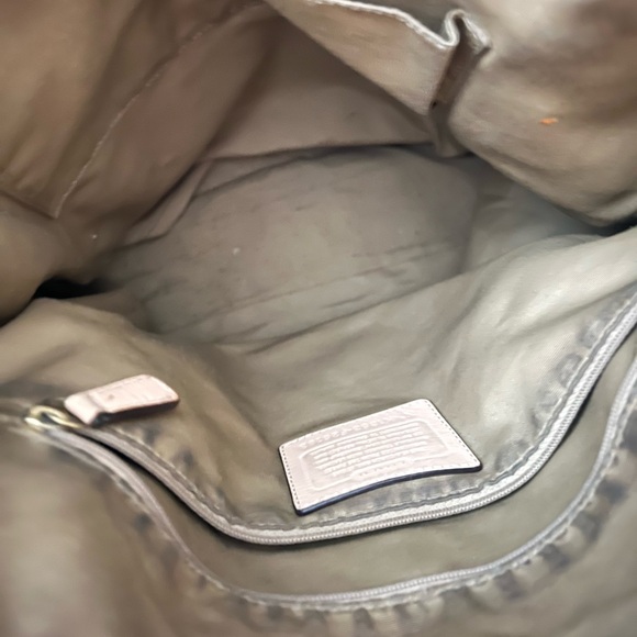 Coach Tote Bag - Picture 3 of 9